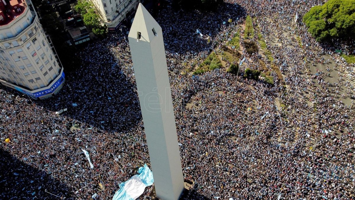 Va hilo de fotos que sin <a href="/somostelam/">Somos Télam</a> no existirían.