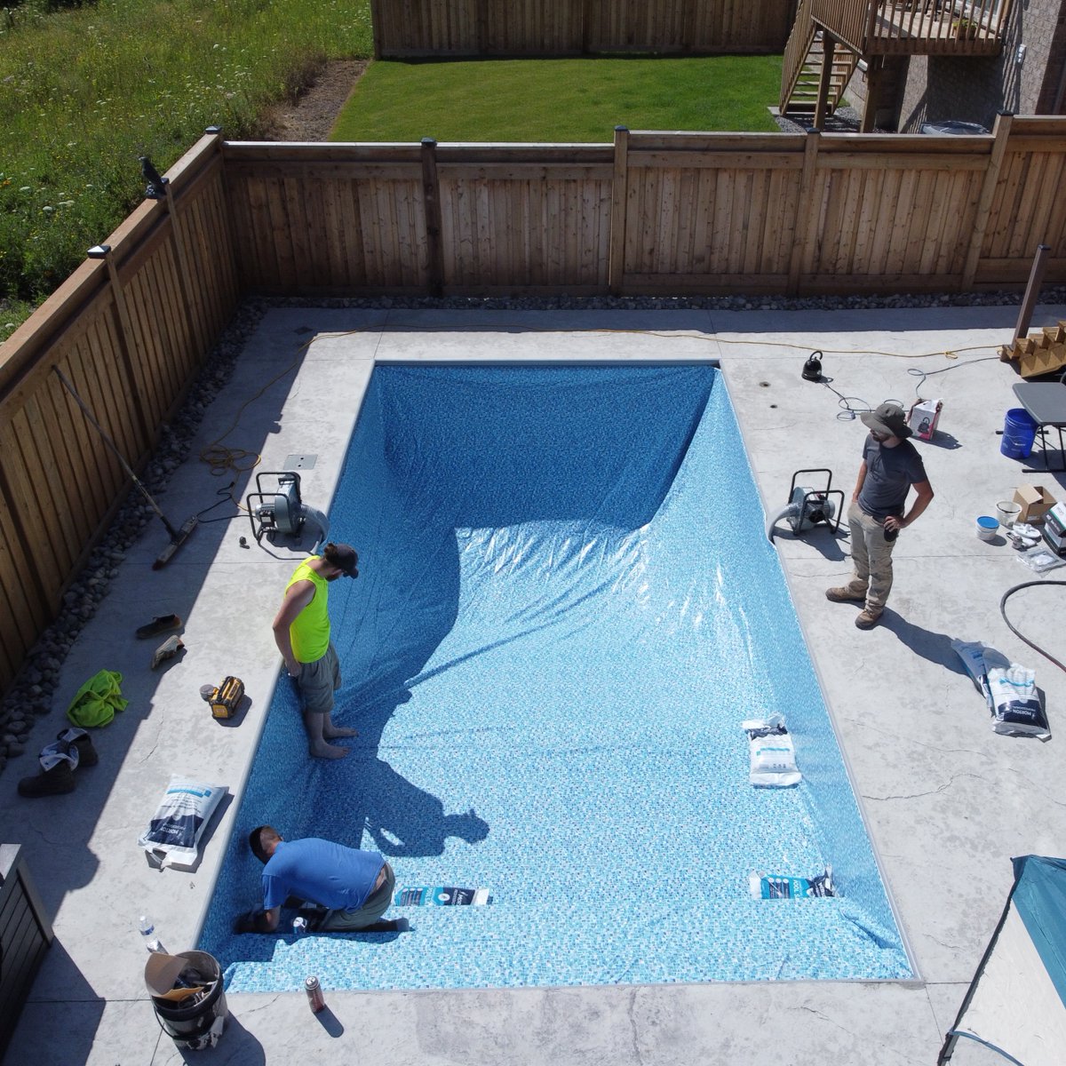 N_L_Group's tweet photo. Looking forward to working on lots of pool projects this year...⚒️🏊

#swimmingpools https://t.co/80hIDMRC6t