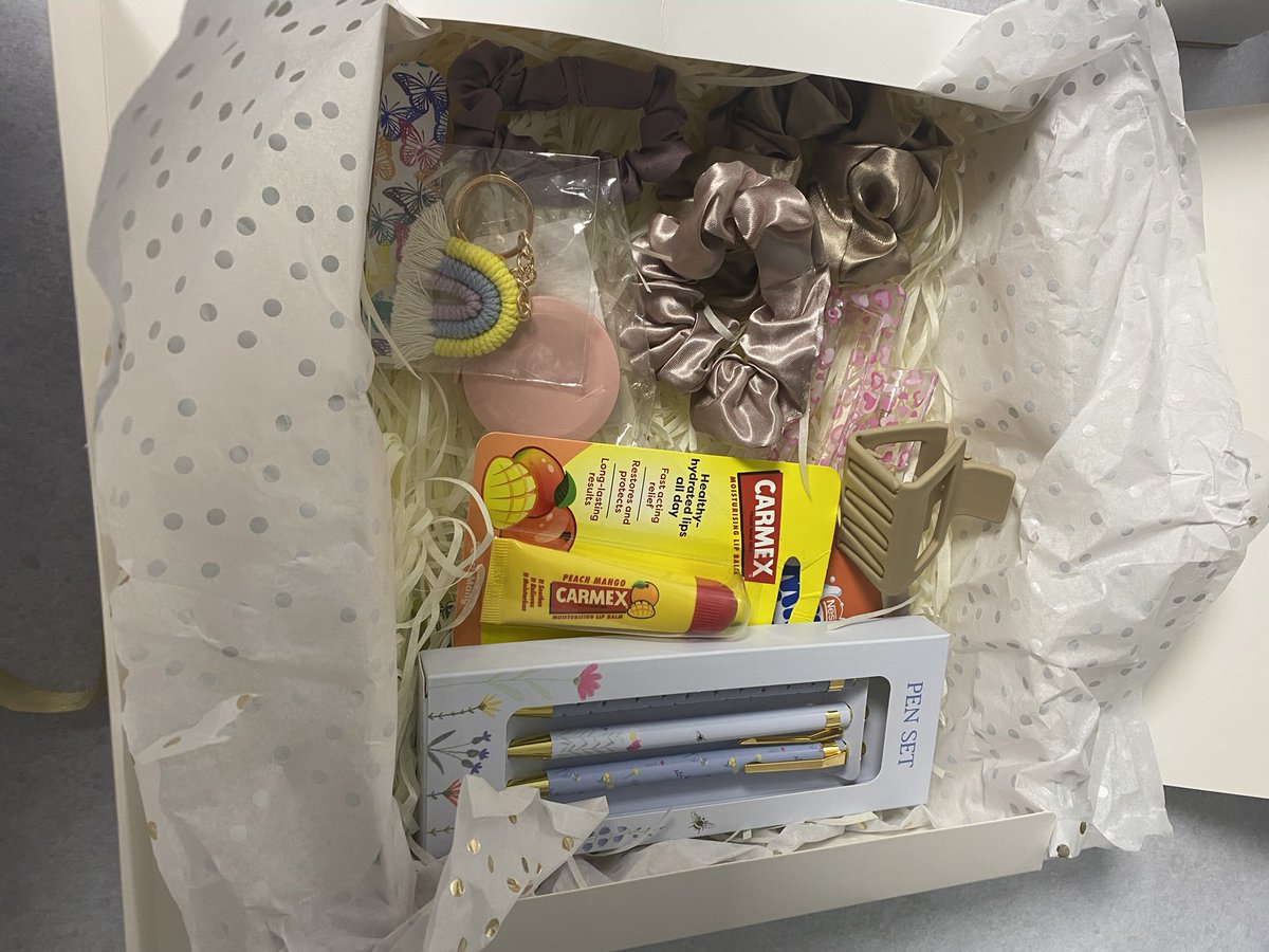 Catherine Moffatt π (@nurse_catherine) on Twitter photo Lovely gift from an amazing student who has really flourished during her final placement with us β€οΈ <a href="/StockportNHS/">Stockport NHS FT</a> <a href="/jasmine_shh/">Gynaecology SHH Jasmine</a> Lovely gift from an amazing student who has really flourished during her final placement with us β€οΈ <a href="/StockportNHS/">Stockport NHS FT</a> <a href="/jasmine_shh/">Gynaecology SHH Jasmine</a>