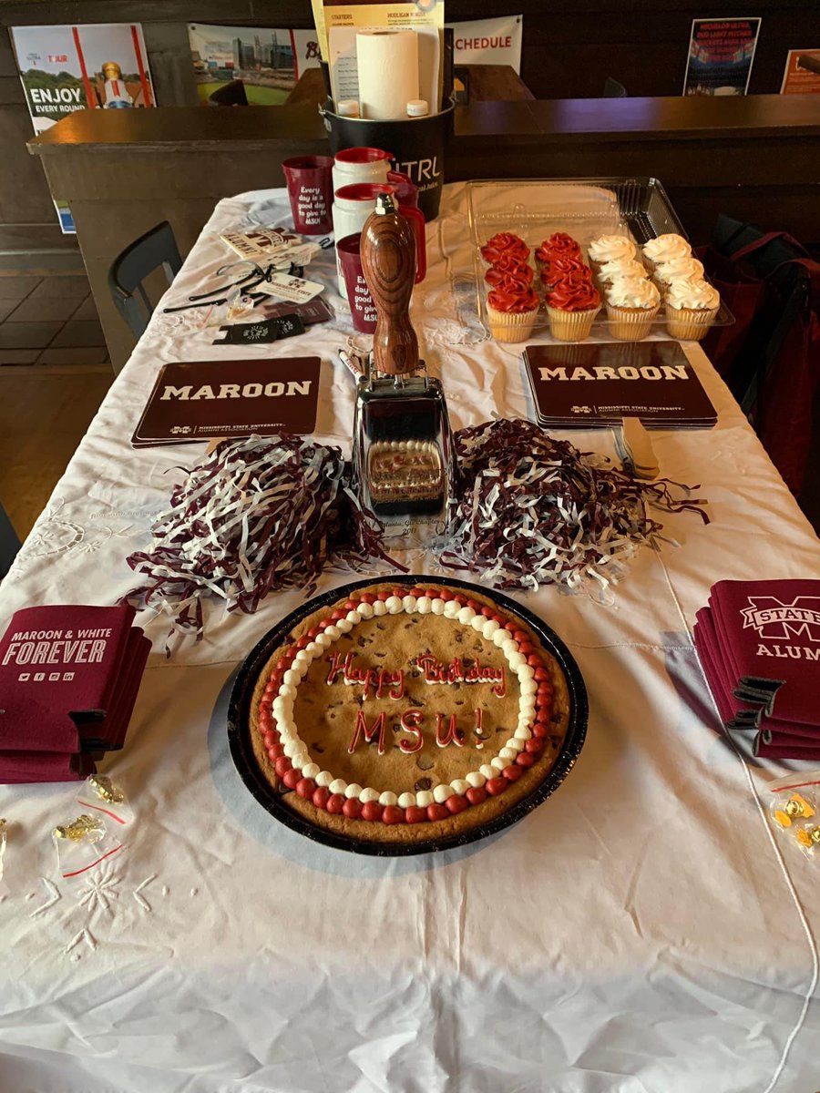 MSStateAtlanta's tweet photo. 🐶 🎂 Still not too late to join the game watch at Hooligans and to celebrate MSU’s birthday with cake!!!
#HailState https://t.co/3G6g4rQMNl