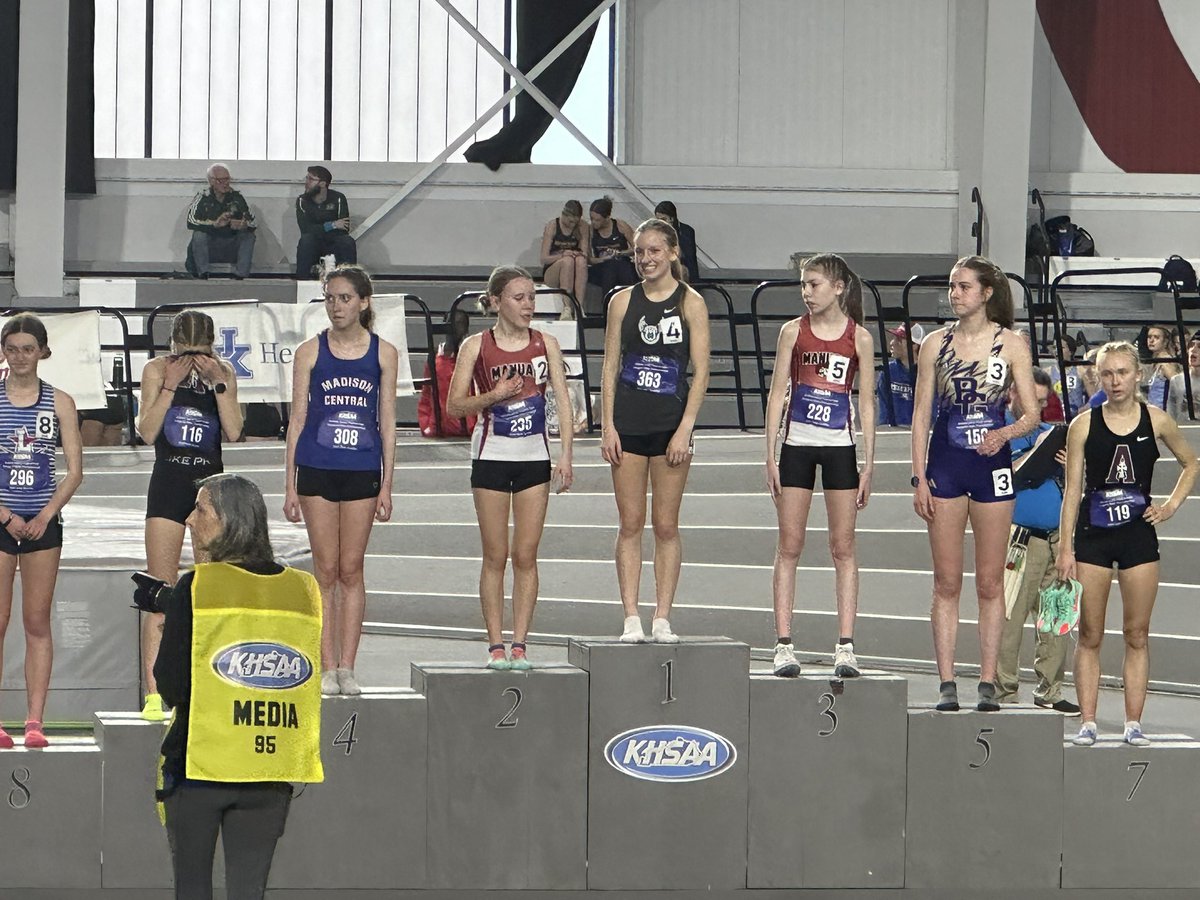 Purple_Striders's tweet photo. JR @KatHarris25 takes 5th at the State Indoor Track Meet 3K and scoring 4pts for @BgPurplesAth! Our 2nd athlete on the podium today! https://t.co/x2W3UaYvXb