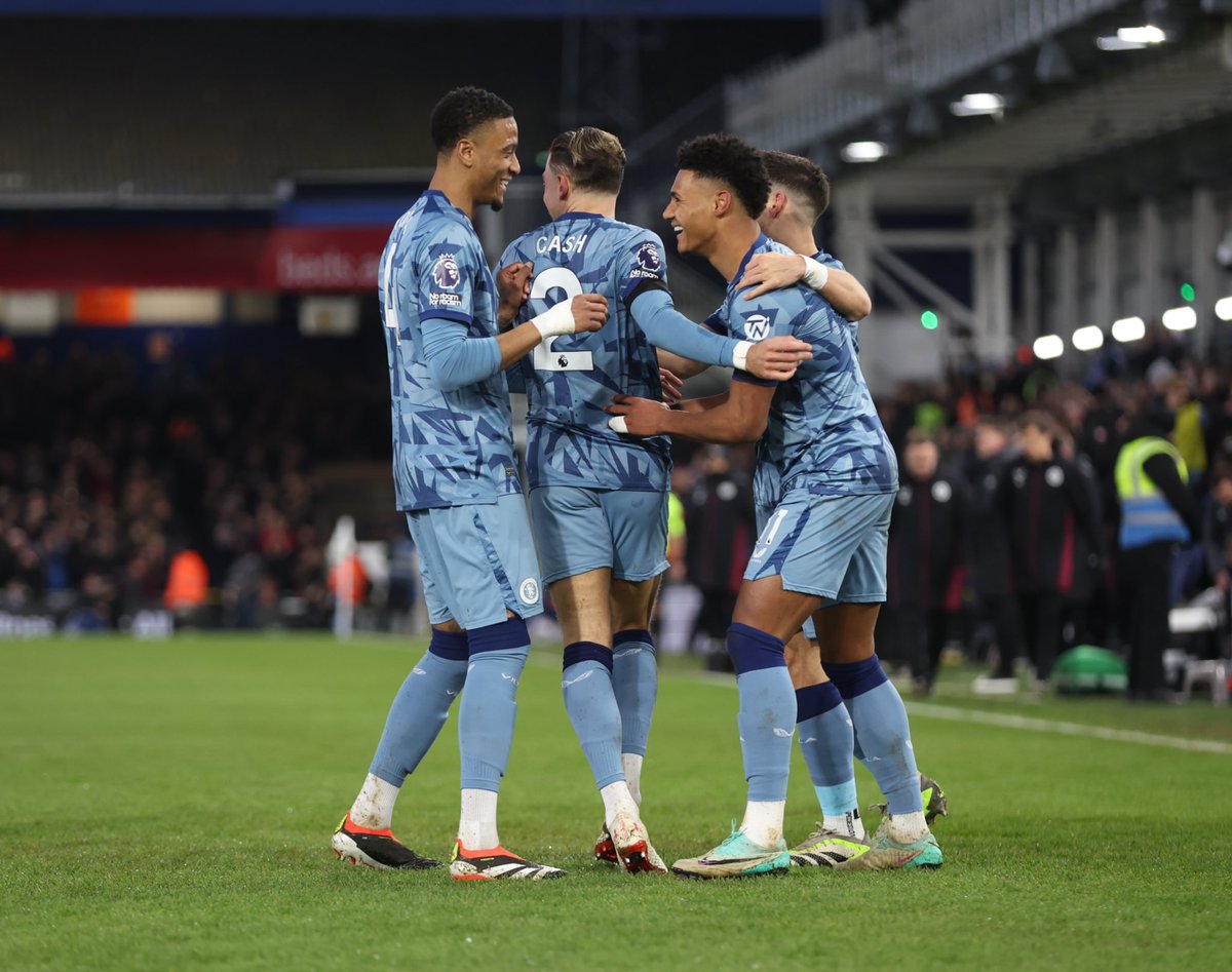 Back with the boys 😍😍 Massive 3 points! Onto Thursday now #UTV💜💜