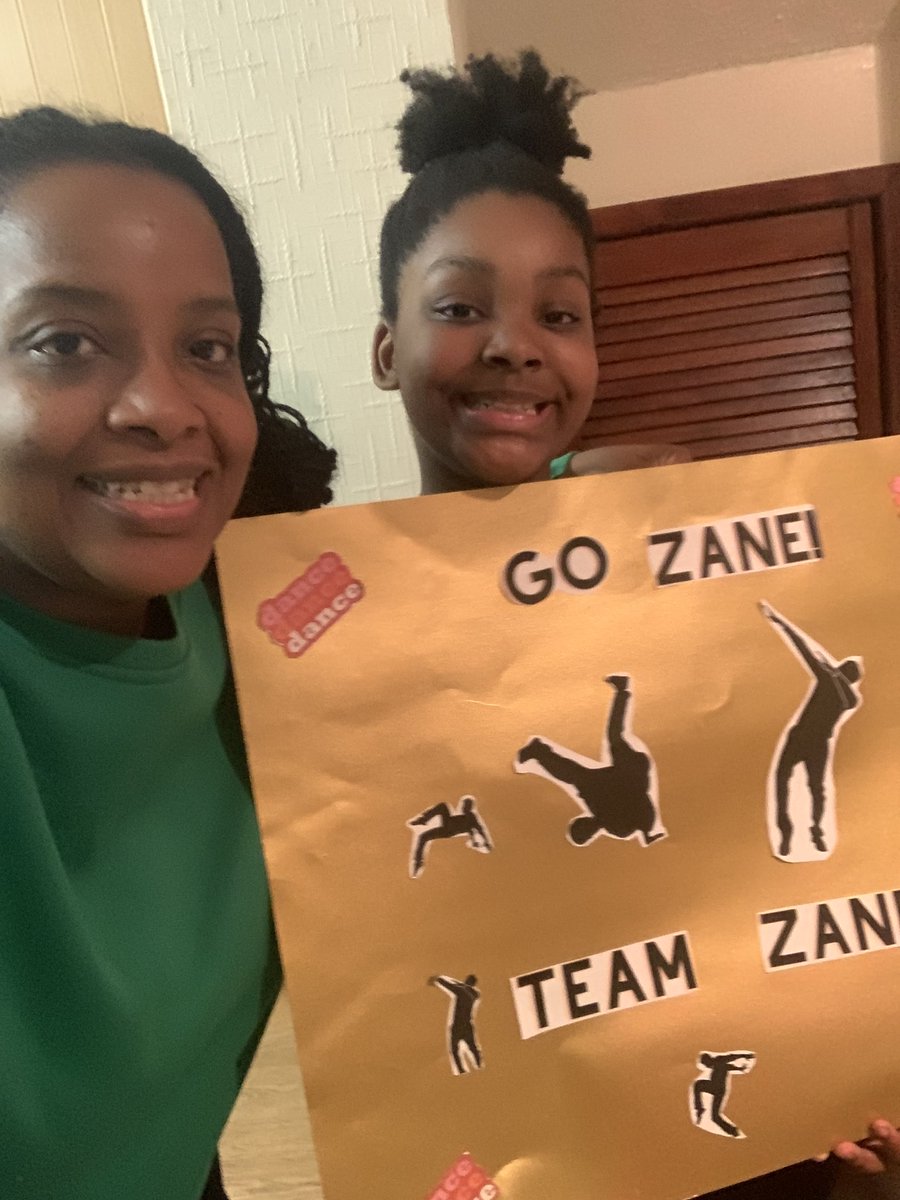 SalomaKelly's tweet photo. Great show and even better to see my nephew dancing #teamzane Hardworker right here #stagebox #SaturdayNightTakeaway https://t.co/ZqWWEcWoJL