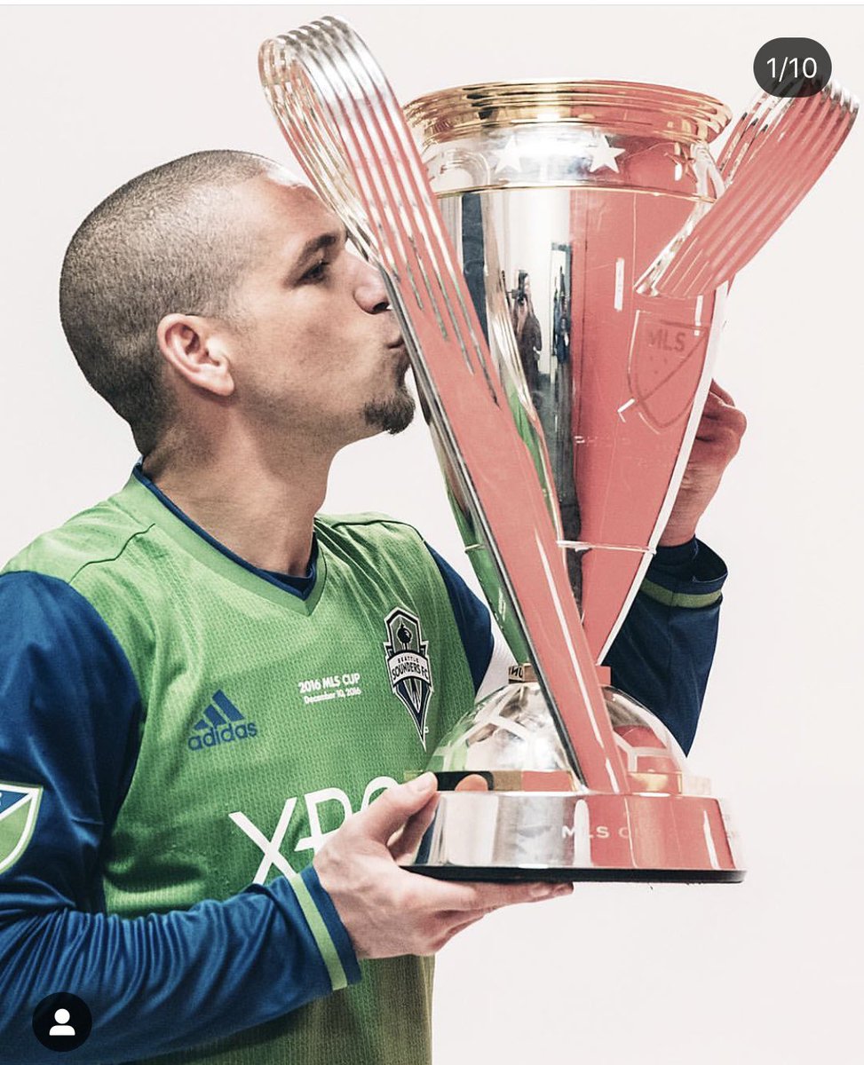 OzzieAlonso's tweet photo. See you tonight Seattle! 🙏🙏
🗣️ Seattle Soundersssssssss @SoundersFC  #BTAMI #dale #farewell https://t.co/FKSzTKRbnW