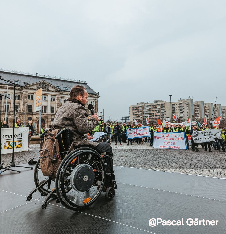 Demo „wir fahren zusammen“ am #dd0103 - Thomas Naumann mahnt: „Einschränkungen, die heute alle spüren, erleben Menschen mit Behinderung bei fehlender Barrierefreiheit täglich“ - Thomas kandidiert für uns!