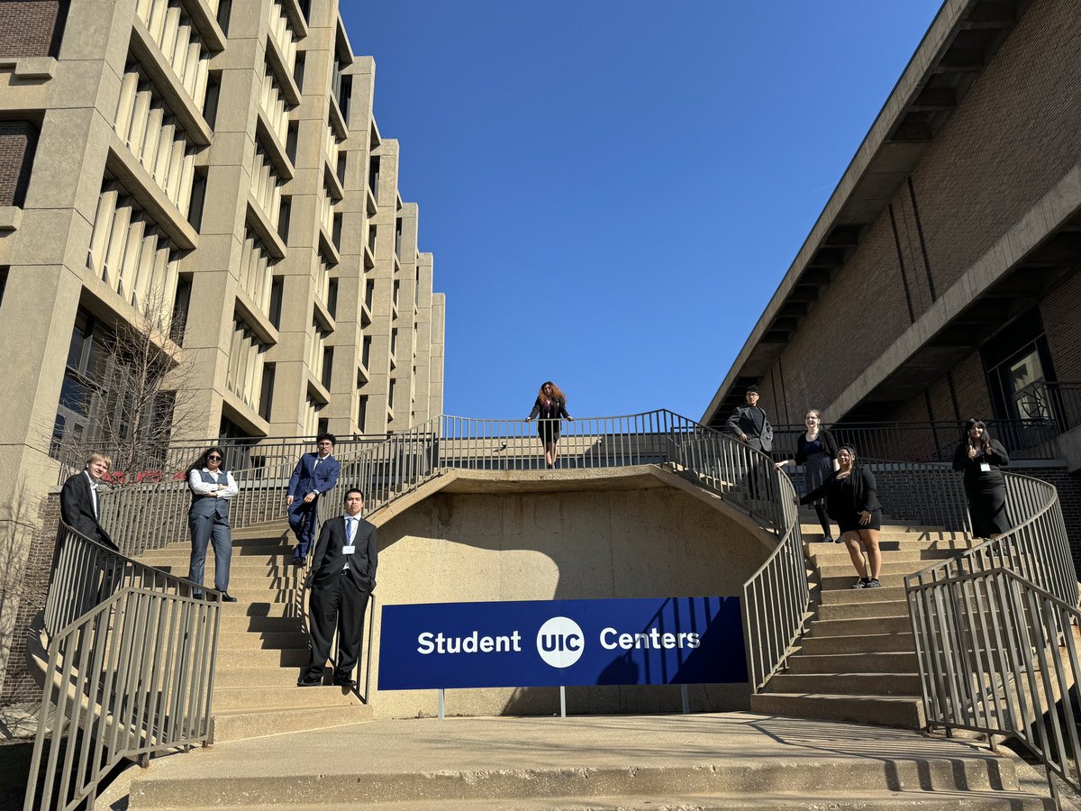 MrArsenie's tweet photo. @CarlSchurzHS #acadec team at @thisisUIC for @USAD_Main Illinois State Finals https://t.co/8rQ8oVxIFh