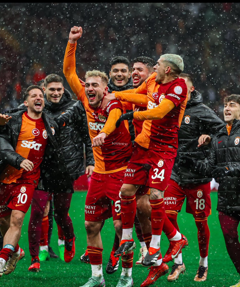 Derbiyi kazanıp bizi mutlu et Galatasarayım! #BJKvGS 🦁 #BugünGünlerdenGalatasaray 💛❤️