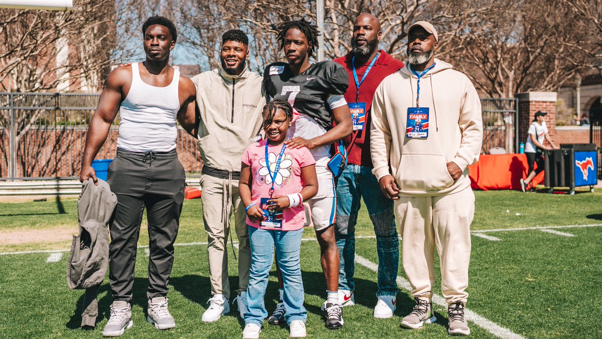 Family Day views from the Hilltop ✌️

#PonyUpDallas