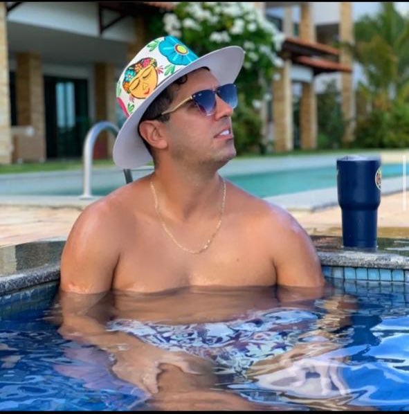 LEME12's tweet photo. Piscininha de leve ✌️ https://t.co/uT2IxMYilI