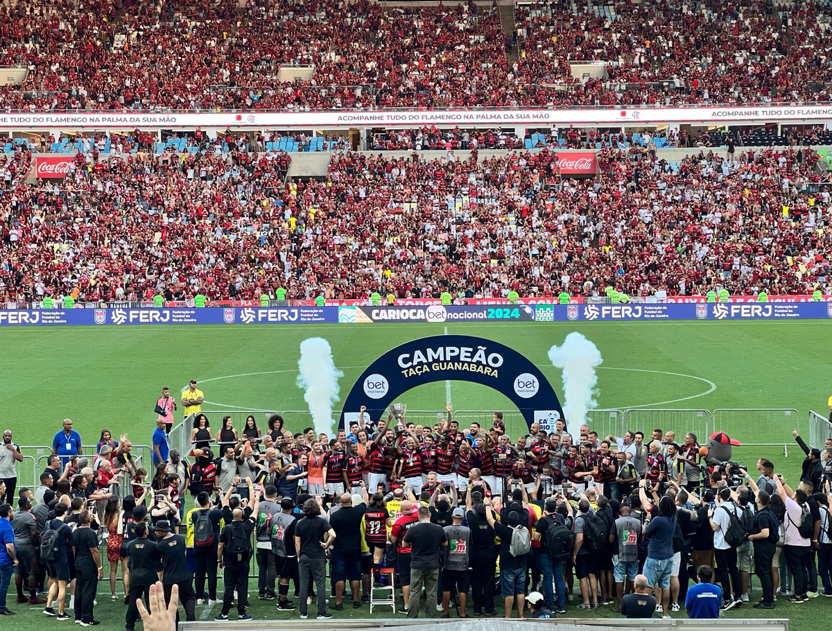 Oiiiiii !!!!

Ei! Psiu! Posso falar com você?

DIZ PRA MIÃN… DIZ PRA MIÃN, TORCEDOR… QUANTOS GOLS O FLAMENGO DE ADENOR LEONARDO BACHI TOMOU HOJE????

Estou doente! Fui picado pelo mosquito AEDES CLEANSHEET! 🦟✨

Campeões da Taça Guanabara, porra! La Vigésima Cuarta, caralho!
