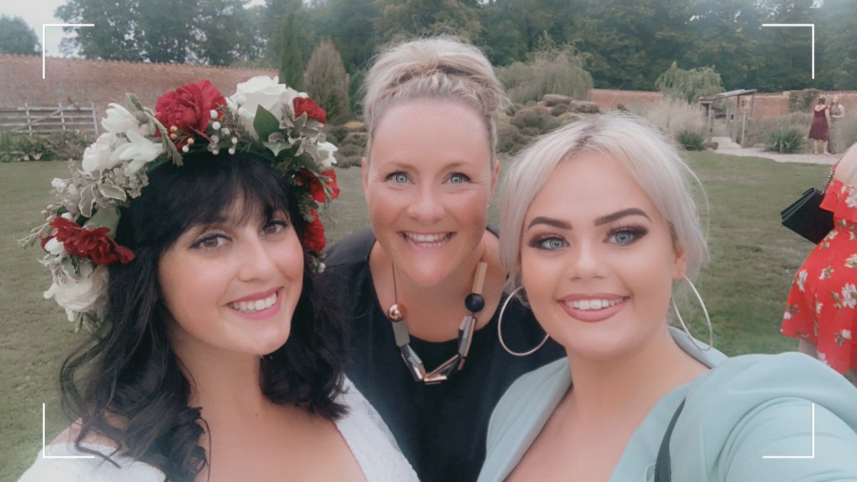 Happy birthday to both of these lovely ladies💗💜 <a href="/teachercmorris/">Charlotte Morris</a> <a href="/Sapheron_Shaw/">Mrs Shaw</a>