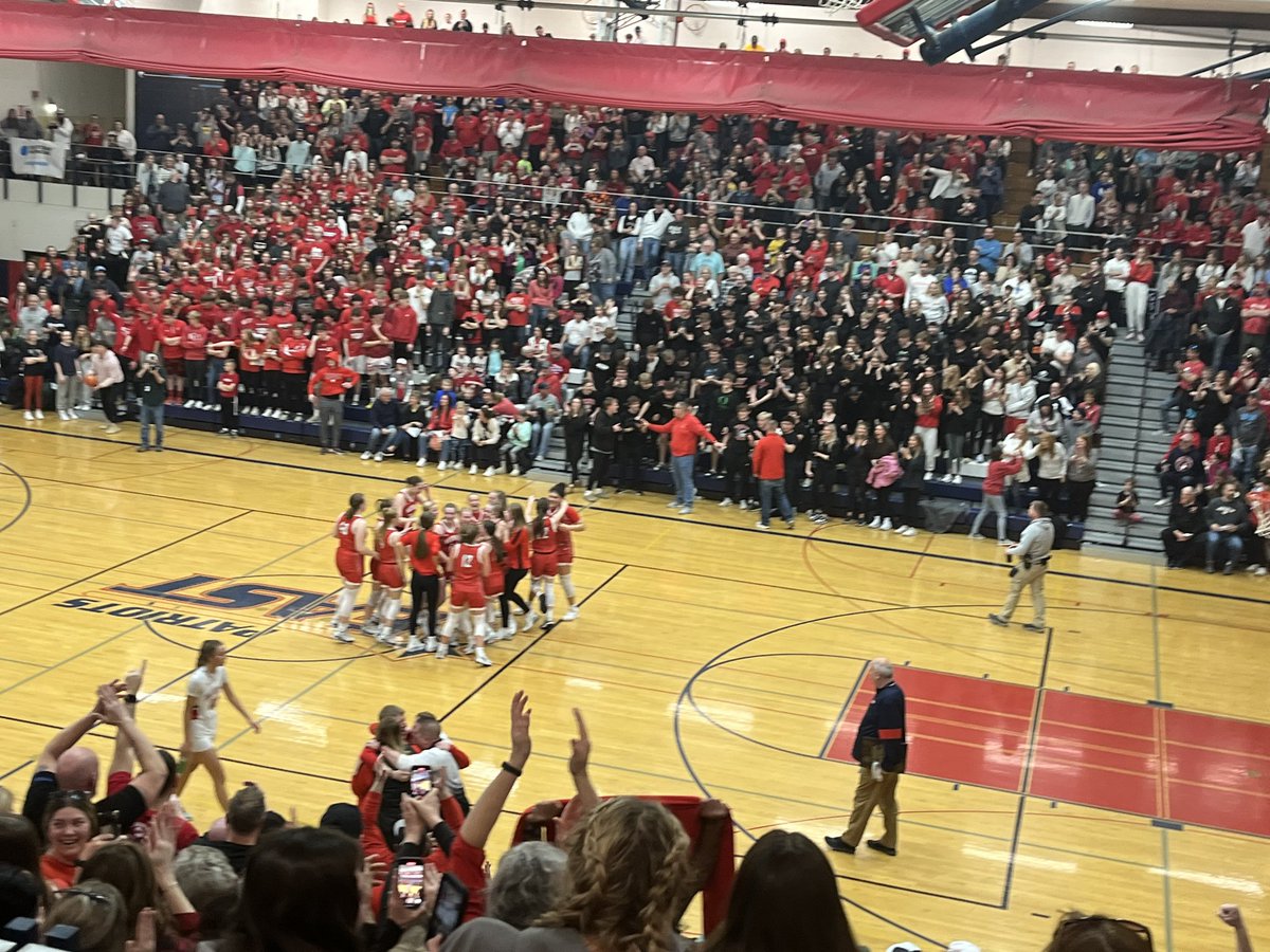 Neenah Joint Schools tweet media