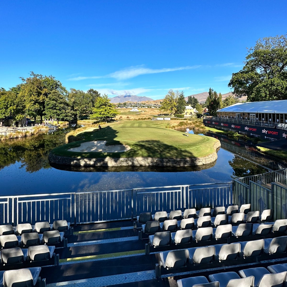 Who will be crowned champion here later today? Stay tuned to find out 👑 #NZOpen