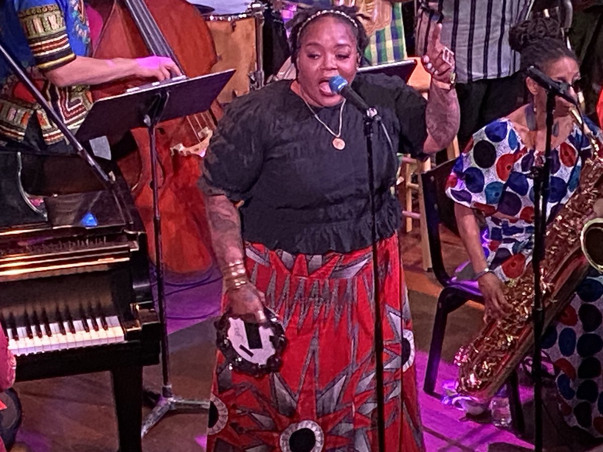 It was party time New Orleans style ⁦<a href="/DakotaMpls/">Dakota</a>⁩ w stylish ⁦<a href="/Delfeayo/">Delfeayo Marsalis</a>⁩ Marsalis &amp; brassy Uptown Jazz Orchestra featuring terrific vocal stylings of ⁦<a href="/TonyaBoydCannon/">Tonya Boyd Cannon</a>⁩. Several festive originals &amp; distinctive readings of Gershwin, Basie, Nina Simone &amp;Fats Domino
