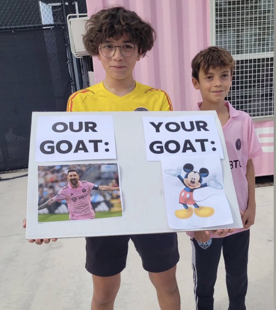 OutMessi_'s tweet photo. Miami vs. Orlando, el clásico mas picante de la mls https://t.co/nET3XgRaPz
