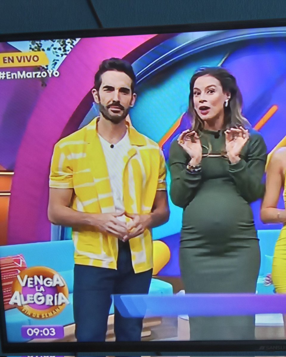 dommejiaricardo's tweet photo. SÁBADO DE VENGA LA ALEGRÍA @PedroPrietoTv @NataValenzuelaC y @ismael_zhu #VLAFDS #vlafindesemana #vengalaalegriafindesemana #vengalaalegríafindesemana #aztecauno #aztecaunotv #tvazteca @VengaLaAlegria @AztecaUNO https://t.co/TV6Hc6Mvb6
