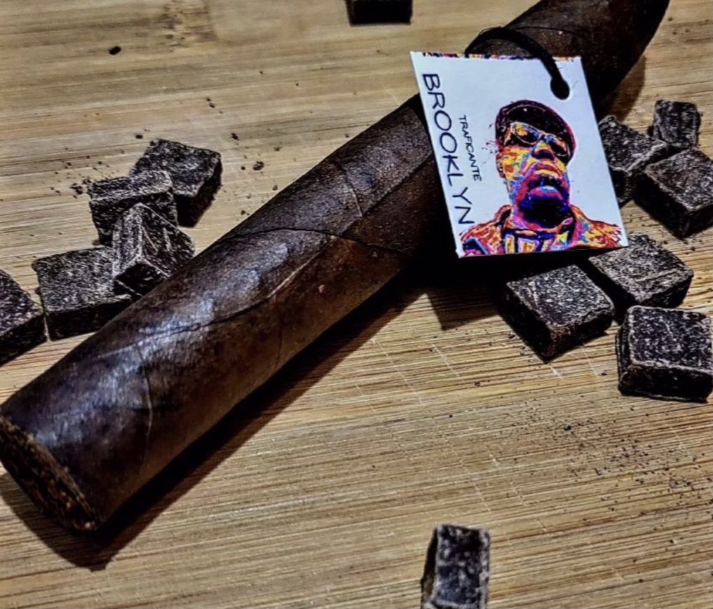 #Traficante #traficantecigars #traficantecigarcompany #Brooklyn #maduro #cigar #cigars #notoriousbig #biggiesmalls #cigarculture #cigarlife #cigarfamily