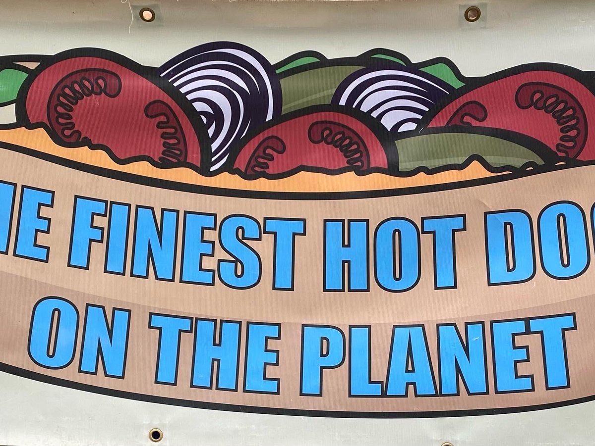 It feels so good to be coming #knutsford #Sunday <a href="/_makersmarket/">Makers Market</a> #artisanmarket #thefinesthotdogsontheplanet #thebestchillibeefandveggienachosonearth #meltedcheeseeverywhere and it’s also ALL !!! Our dogs are topped with free fries 🍟 YEY!