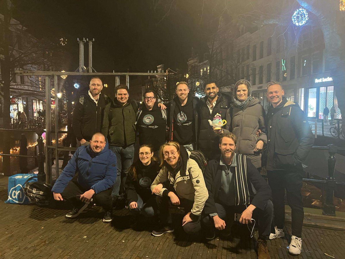 Shoutout to the gang in Utrecht this weekend, specifically to <a href="/deanosky1/">deanosky</a>, <a href="/Statastan/">Statastan</a> and <a href="/WTMGoPvP/">WTMGo</a> for making day 2☕️

But more than anything, major congratulations to <a href="/Tomahawk_UK/">Fareed Anees</a> for absolutely smashing his casting debut. An undeniable asset to #PlayPokemon events🍕