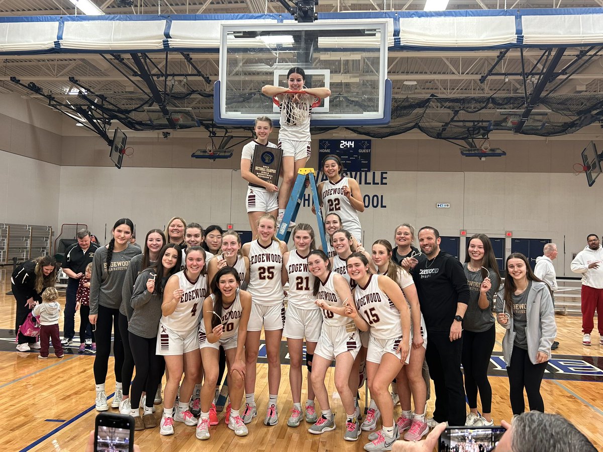 Edgewood beats Waupun 57-42 in the Sectional Final Game. Next game at the Resch!