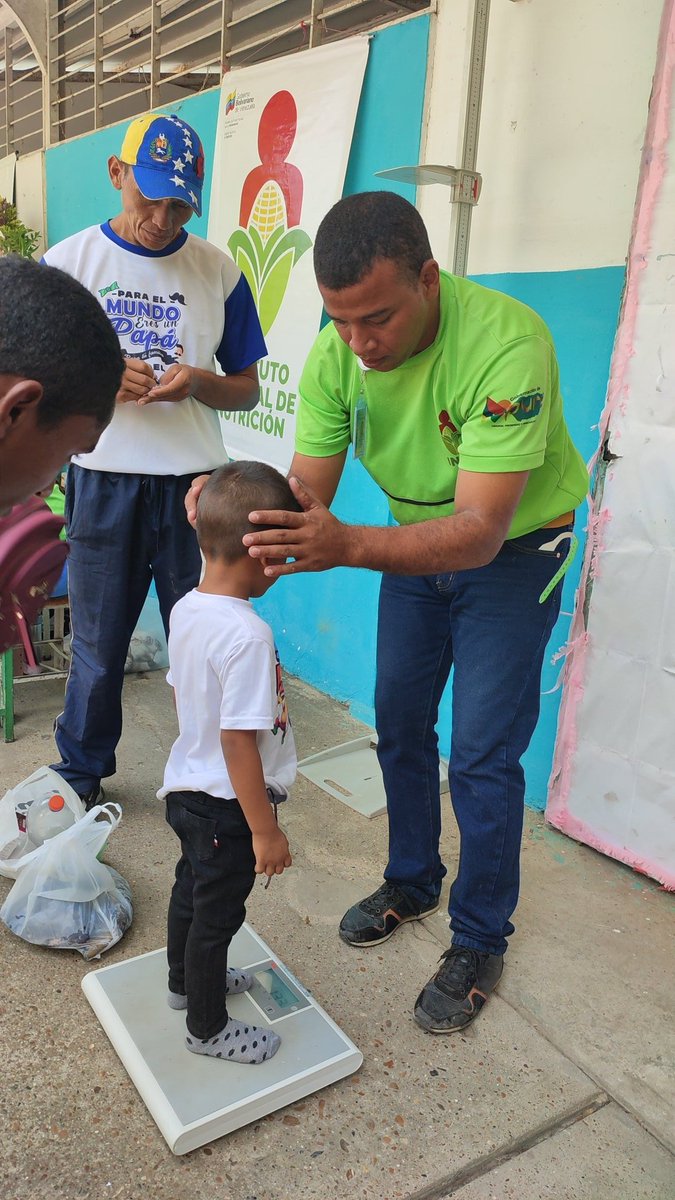 #2Mar | 🇻🇪 📢Apure▶️
Jornada del plan amor en acción realizado en la Comunidad Rabanal del Municipio Biruaca estado Apure llevando las diferentes atenciones sociales gracias al presidente <a href="/NicolasMaduro/">Nicolás Maduro</a> y a nuestro gobernador <a href="/eduardopiate2/">eduardo piñate</a>
#VivaVenezuela
¡Mi Patria Querida! ❤️