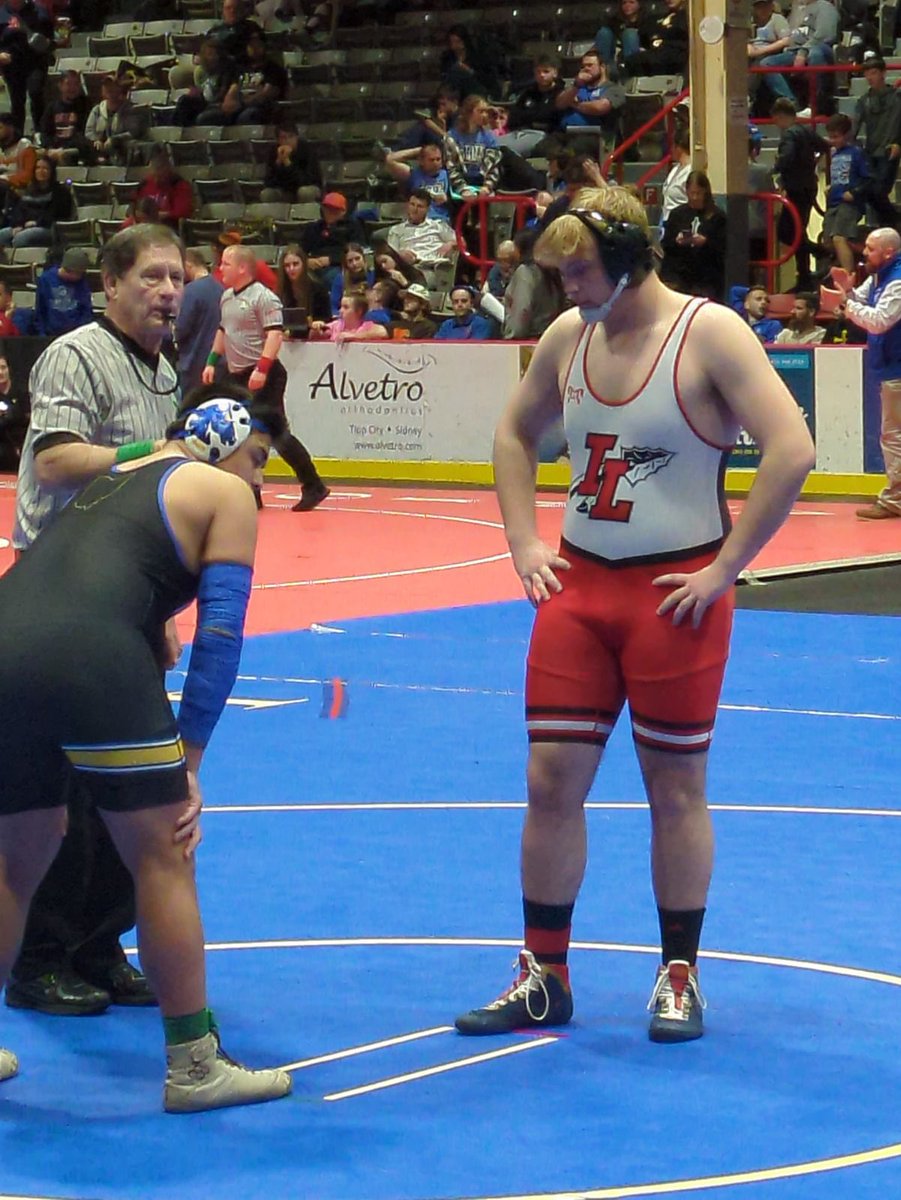 Valerio pins for 3rd. State qualifier!