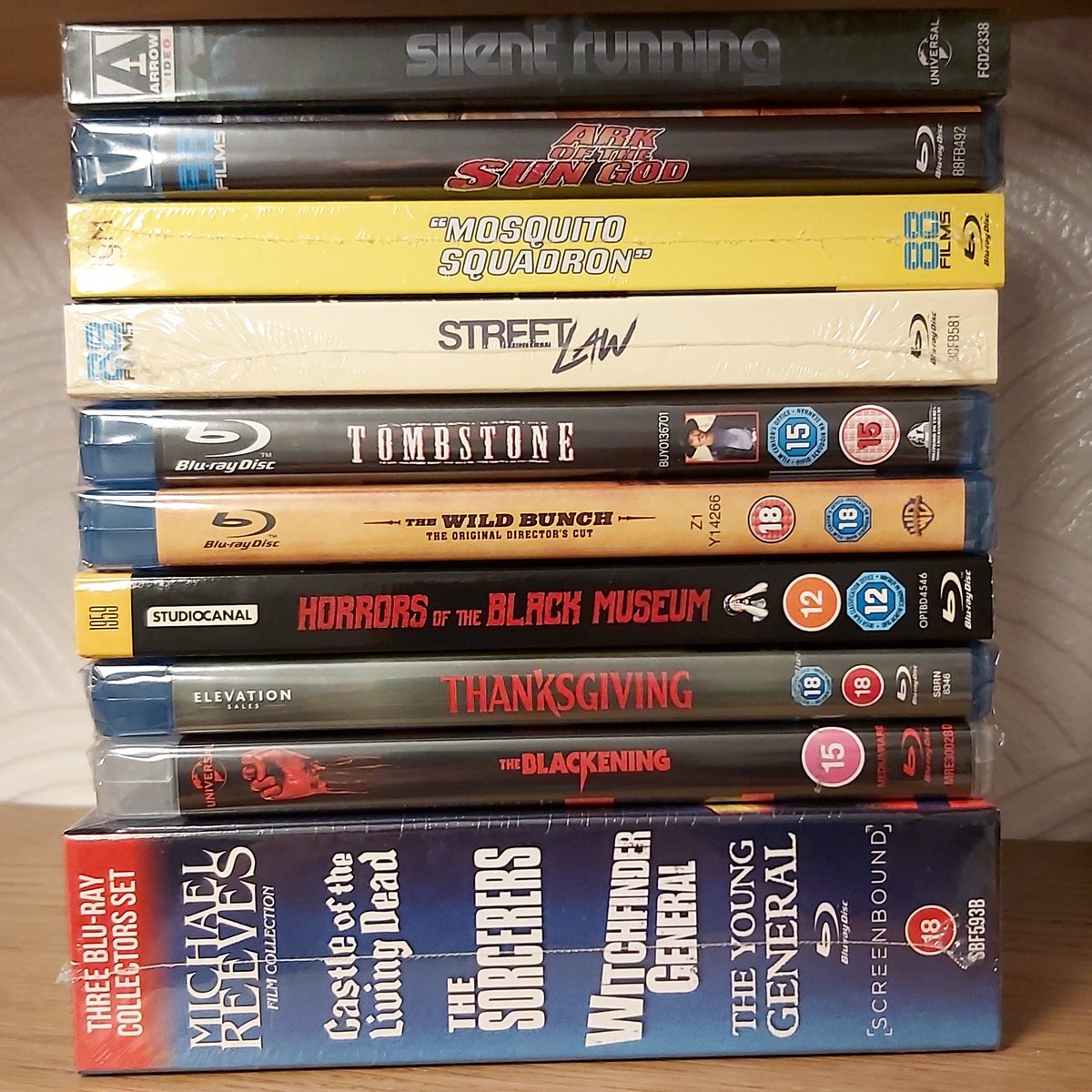 Visited @hmvmeadowhall @hmvtweets to browse for new releases & films that are on my to buy list. I picked up a mixture of @ArrowFilmsVideo, @88_Films, horror & westerns on #Bluray. Most of these pickups will be first time watches except for The Wild Bunch & Tombstone🔥💿👍