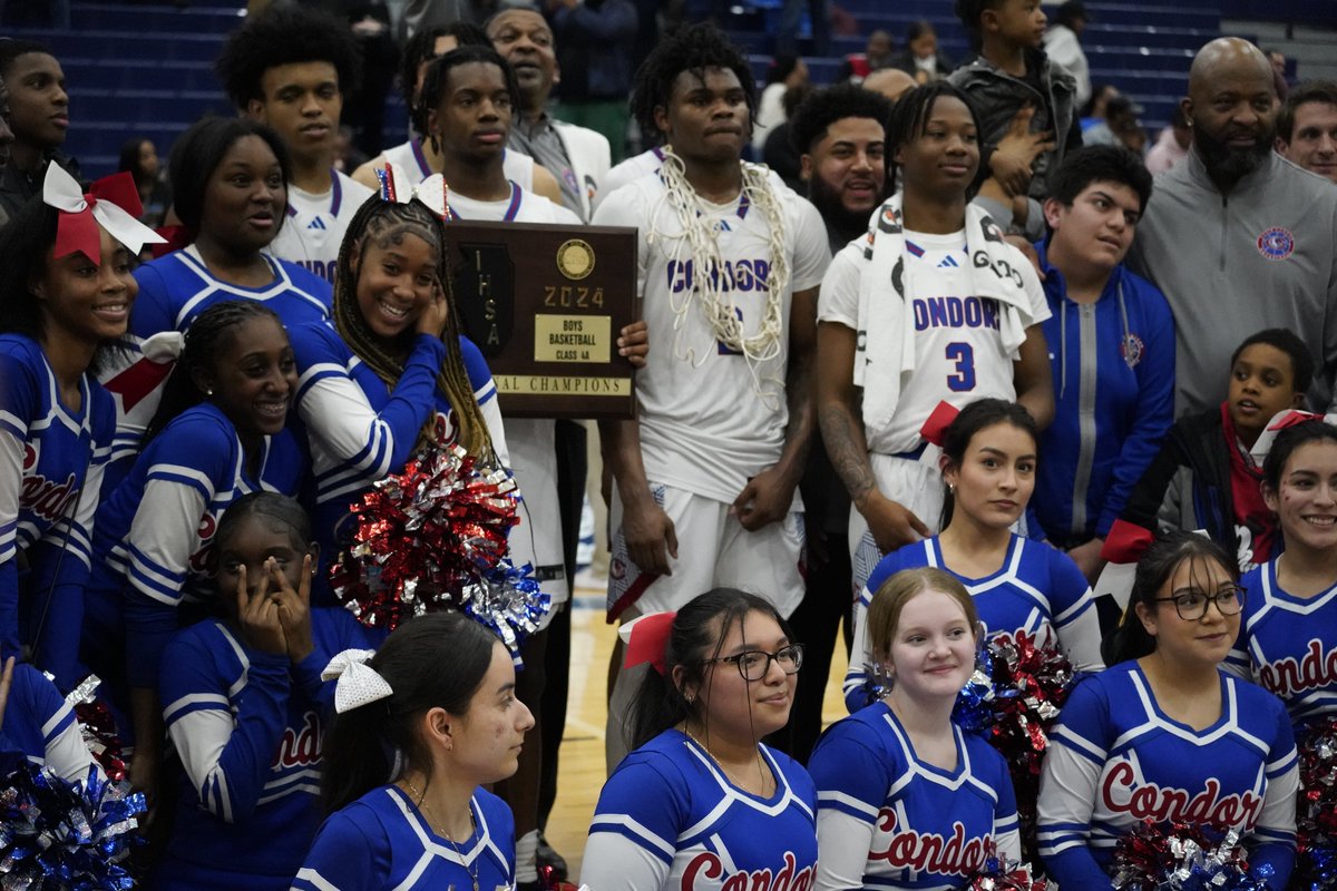 In a thrilling matchup, it was Curie, led by their Seniors, who took home the Sectional Title over a tough young Simeon Wolverines team. Check out the recap below. Curie will take on Homewood Flossmoor in the Super-Sectional Monday at Credit Union 1 Arena
cpsathletics.com/seniors-pave-t…