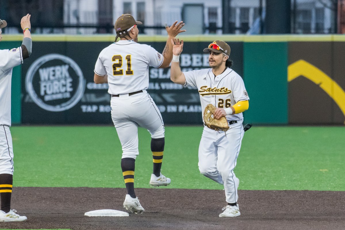 UPSET ALERT! 
USF's Fighting Saints baseball team has just knocked off NAIA No. 2-ranked Georgia Gwinnett College by a 4-3 count in the first game of a doubleheader this afternoon.  Winning pitcher Ryan Daly went the seven-inning distance, striking out 14 batters in the process.
