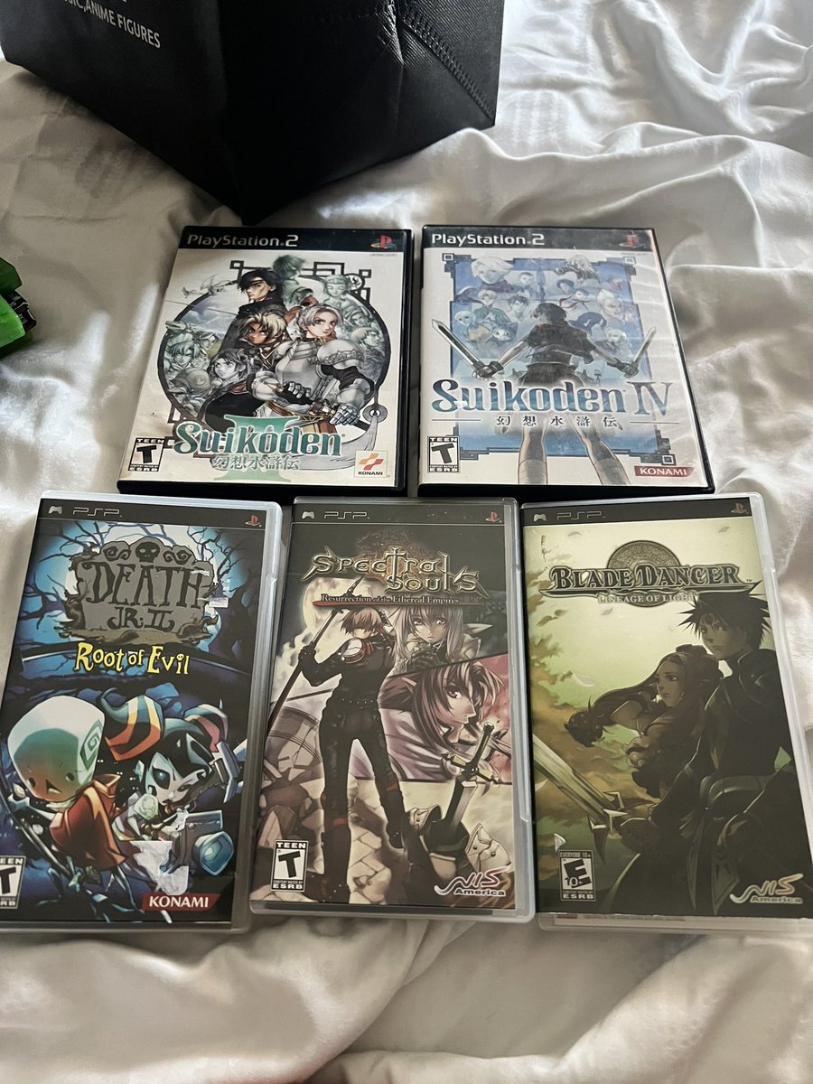 While nothing special to locals and people in Cali and New York. Book off is a Japanese used goods shop I love to visit while here in Oahu. Finally got the test drive copy while in Hawaii that I failed to get last time plus a lot of jrpgs. If you’re here vist the pearlridge mall