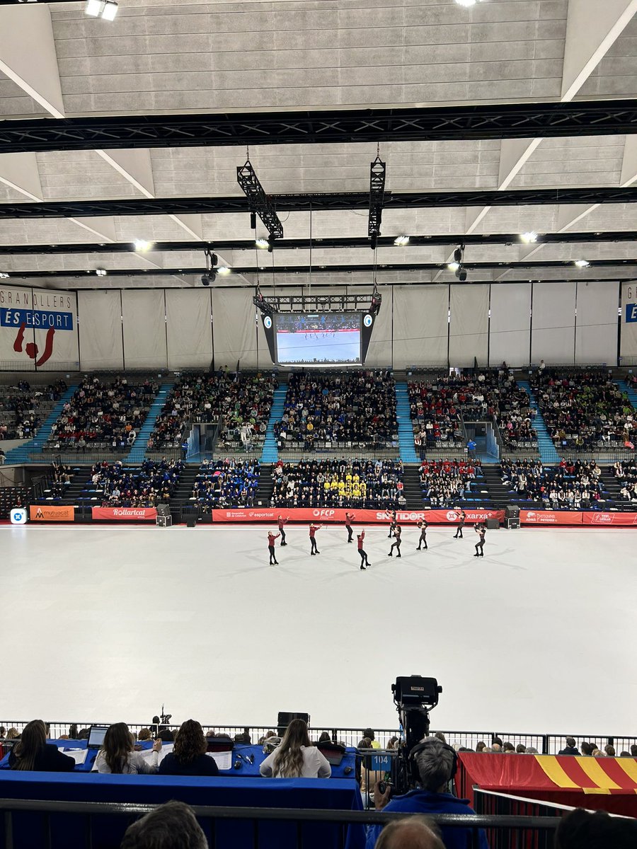 🛼Gran tarda del <a href="/CPAOLOT/">CPA OLOT</a> a Granollers. Un grup de xou gran espectacular es proclama novament i de manera molt contundent campió de Catalunya. El grup de xou petit aconsegueix una molt meritòria 6a posició i s'assegura també la participació en el campionat estatal. Enhorabona🤩