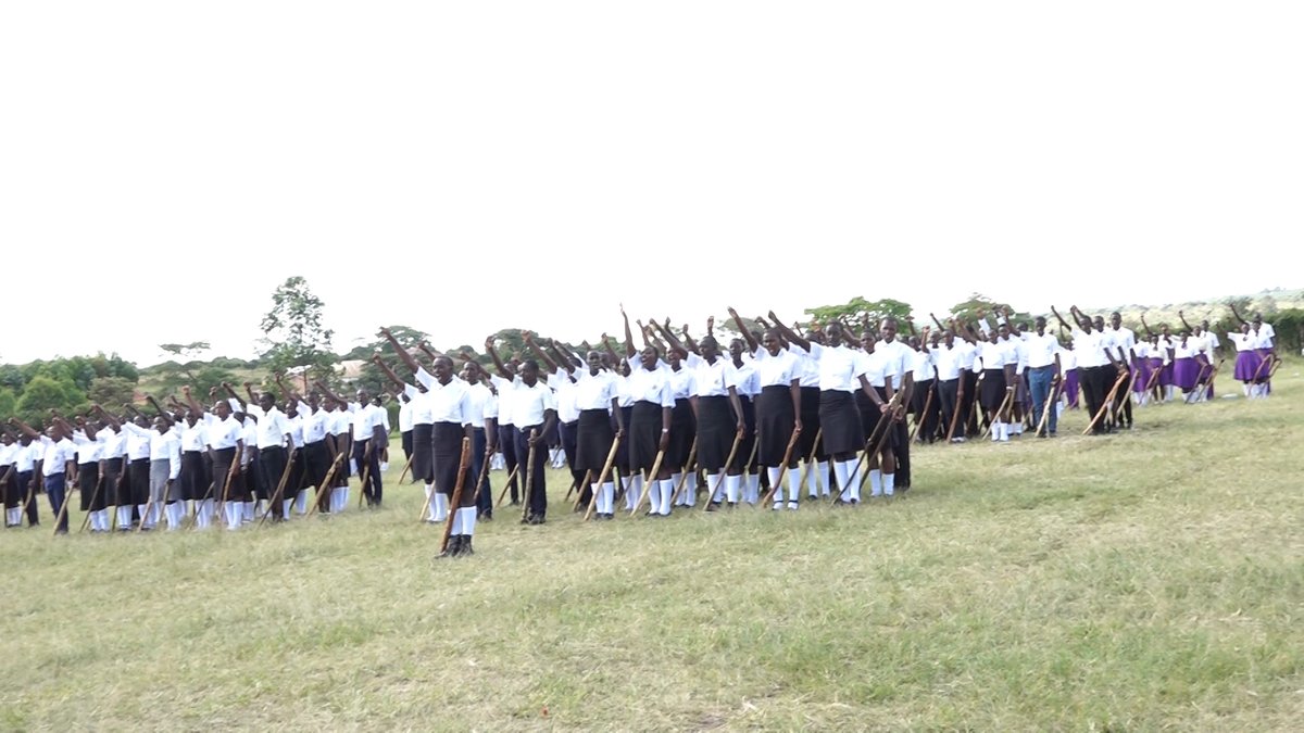 KigeziNews's tweet photo. over 2700 Patriots passed out at Kaaro High School and Kinoni Play Grounds  after undergoing a training of Seven Days Organised by @secreteriate of patriotism*** @Day1
@WKajwengye
@MODVA_UPDF
@kiruhurafm
@KagutaMuseveni
@2008gomu
@BakweraneTonny https://t.co/k6Xi6tXsvA