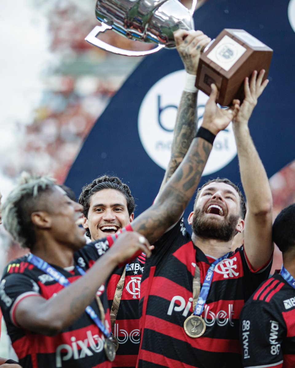 Seguimos, juntos, em busca de mais conquistas. 🙏🏼🔴⚫️ @Flamengo