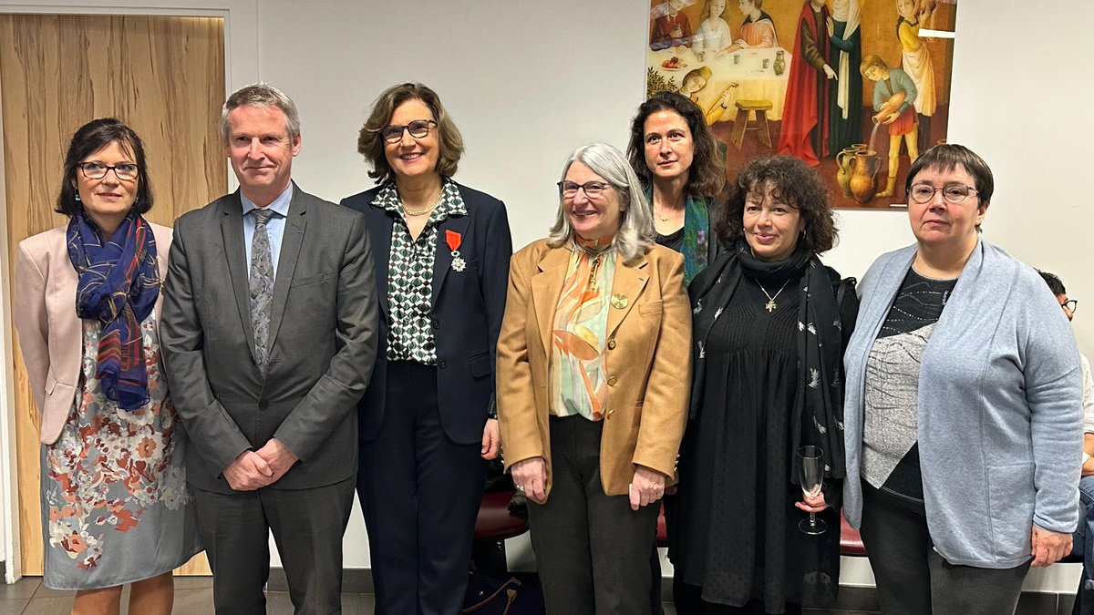 Participation ce vendredi 1er mars 2024 à la cérémonie d'admission dans l'ordre de la légion d'honneur en tant que chevalier de Catherine FAC, docteur en médecine et praticien hospitalier, elle avait intégré le centre pénitentiaire de Fresnes en 1990.