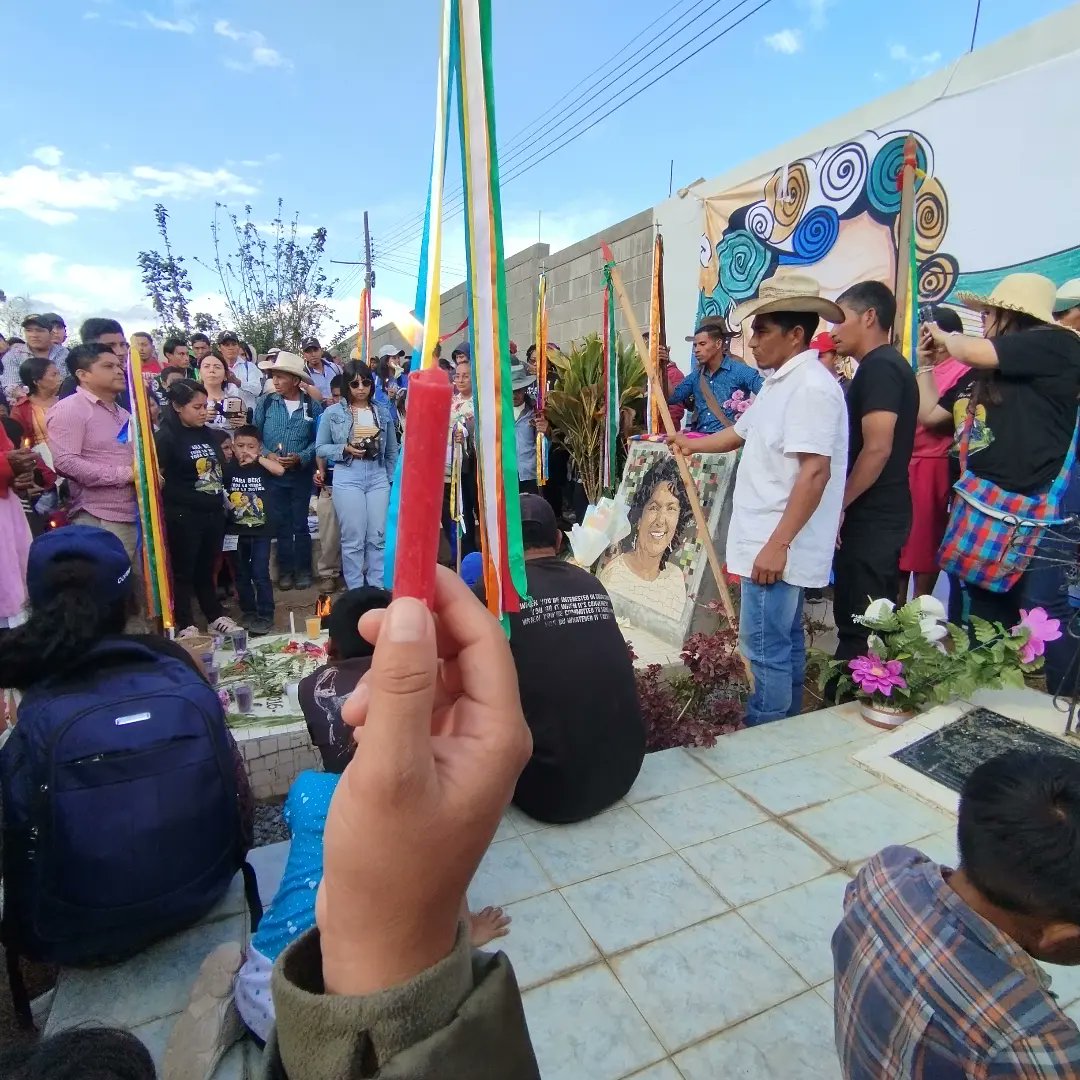 EquipoERIC_SJ's tweet image. 🌱 ¡Para Berta, toda la verdad, toda la justicia! 🌾
#BertaCáceres #RadioProgreso #COPINH #ERICSJ