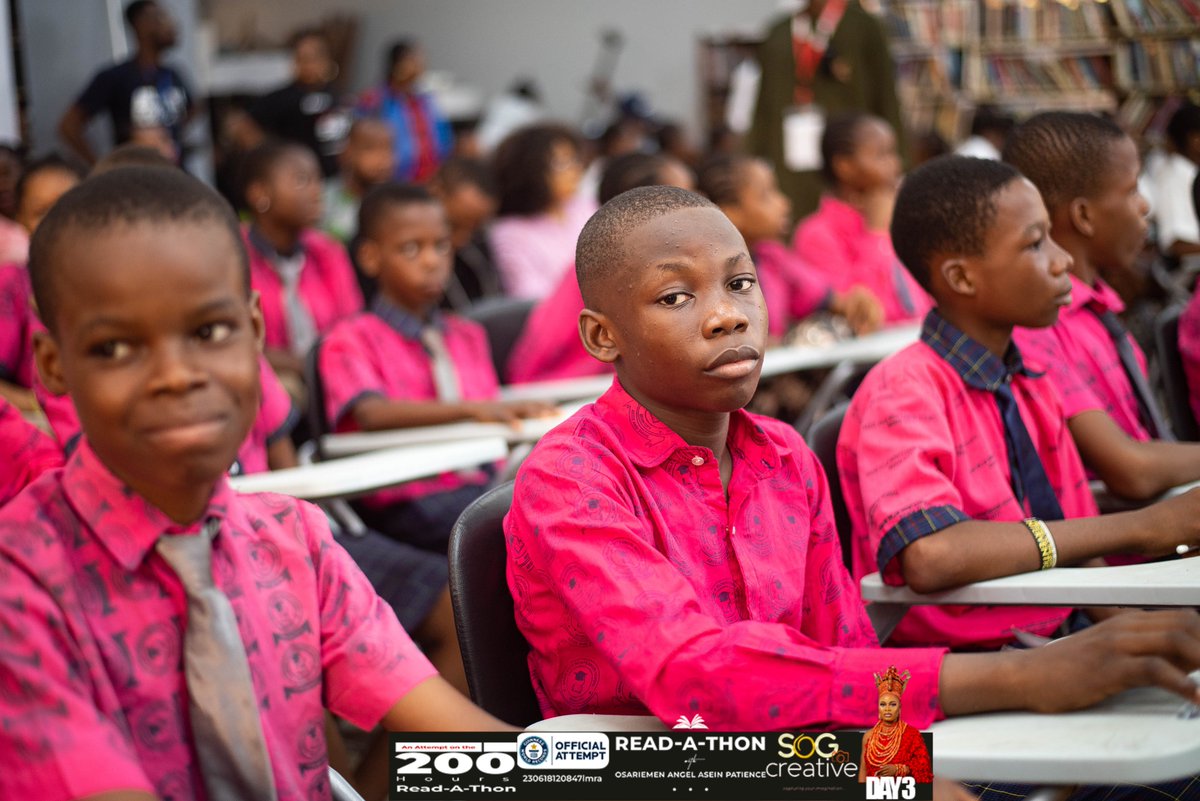 AngelRiemen's tweet photo. It's always a happy moment when pupils from different schools come together to listen and encourage Asein Angel Osariemen in her attempt to break the Guinness world record for the longest reading-aloud marathon.
#angelriemen #angelriemengwr #angelriemenreads #goangel #benin https://t.co/O2cXxh1kp4