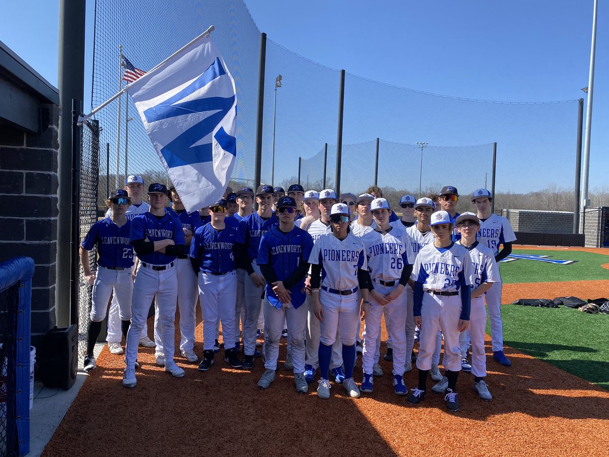 LeavenworthBas1's tweet image. Great day for an inter squad scrimmage! Beautiful weather and the boys showed out! Great way to cap off one of the best first weeks we’ve ever had. The effort, intensity, attention to detail and energy this week was top notch! Beyond excited to watch these guys grow! #SWWN #C3S