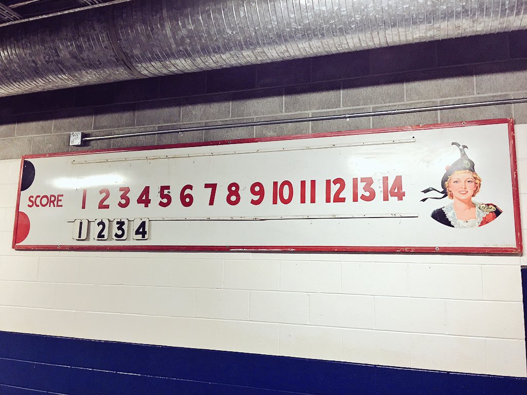 I’m in search of one of these Players curling scoreboards, ora Variety of something like this with the players logo. 

Probably a long shot , but if you know of where there’s one hiding. Please let me know. 

Retweet’s appreciated