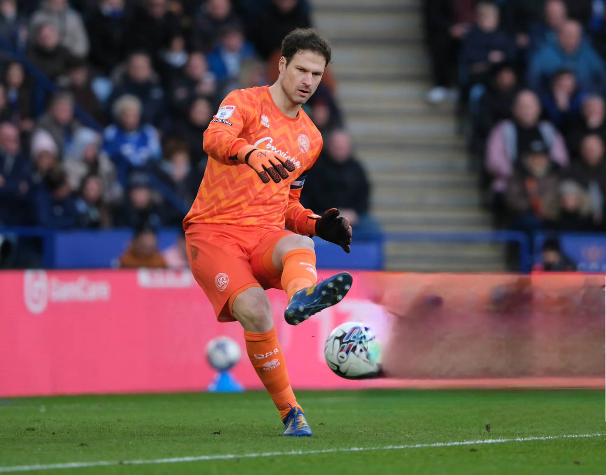 A fantastic win and performance by the team today. Incredible shift put in by the boys. Incredible travelling support. We keep pushing 🧤🆎🔵⚪️⚽️ @Ab1Gk @QPR