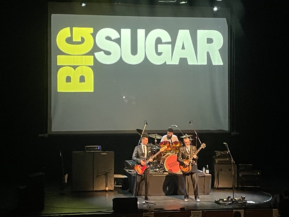 Grooves so behind-the-beat you almost fall over backwards, and gobs of Herzog-soaked guitar tone
#bigsugarlive #500poundstour