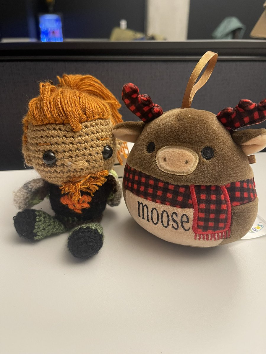alexisfps's tweet image. how can i lose when i have mini breach and mini moose…..