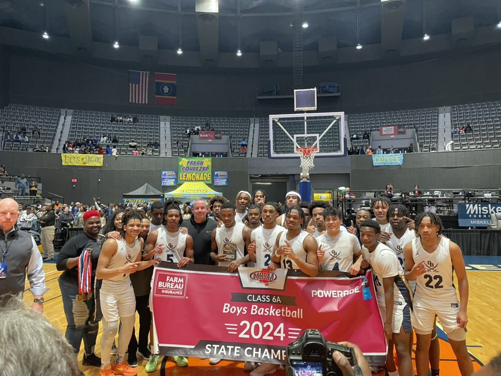 IAM3Prospects's tweet photo. Congratulations to our #ProGymRat @gutierrez_zahir on winning the 6A @misshsaa State Championship! Zahir locked in 29 wins this season, the most in school history. This pure PG is a winner and will carry on to the next level! Beyond proud of you, Zahir! Such a winner ‼️🏀🏁 https://t.co/HizoenI1KP
