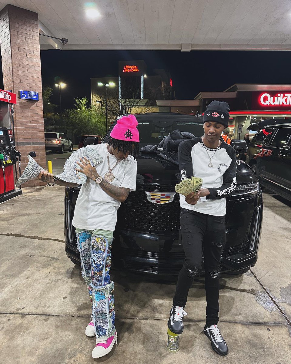 Yn_problem's tweet image. Dam who fwm