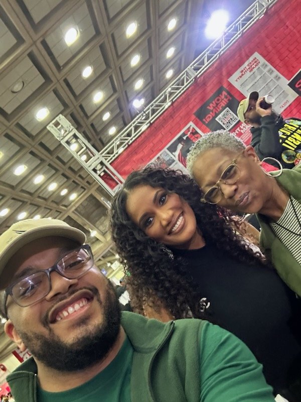 MsMelissaL's tweet photo. @AshleyBrittney is a real one #CIAA #CIAAFanFest w/@TajaiBreck #LAMDC Beautiful inside and out! https://t.co/s3Jb7ppP18