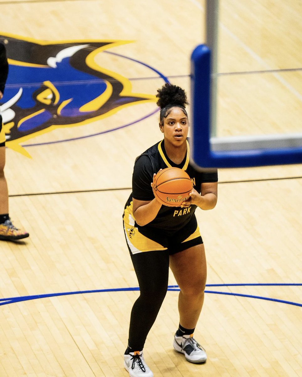 nala_abraham's tweet photo. Two big buckets and pics from the County Championship Game!! https://t.co/6KGCXM8Kha