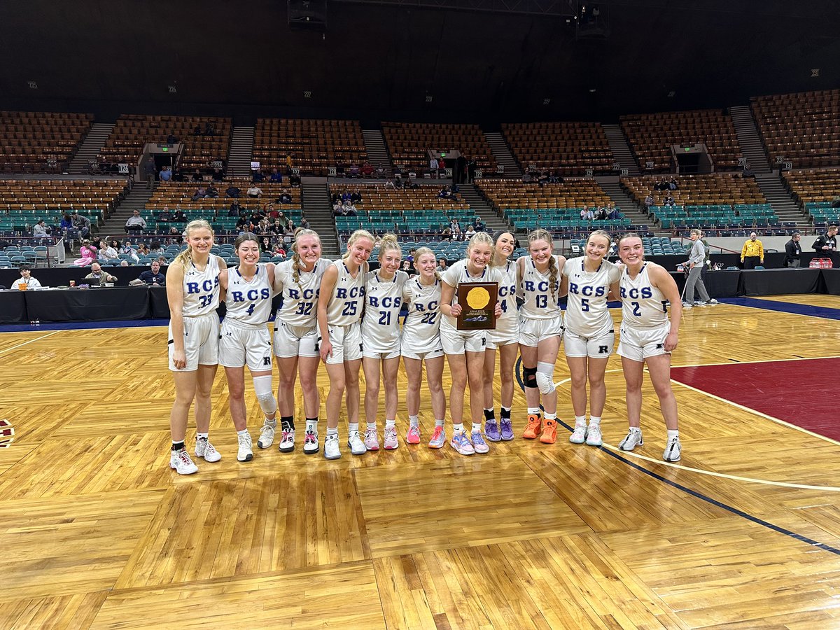 This girl set a goal to play in the Coliseum this year - she owned it today! <a href="/oliviaklein2025/">Olivia Klein</a> so fun to be beside her in her journey. Thanks also to <a href="/state38bball/">state38bball</a> <a href="/BellMtn23/">Will Bell</a> <a href="/IntegrityBBall/">Integrity Basketball</a>