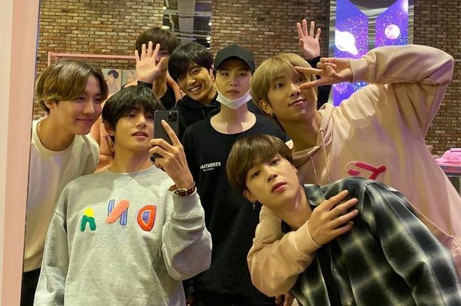 ᯓ 𝐒𝐧𝐨𝐨𝐳𝐞🥢 tweet media