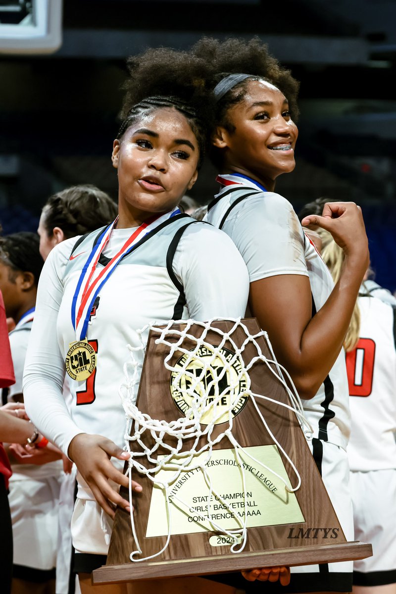 Laytho_TooLive's tweet photo. Back ✌🏿 Back 5A champions https://t.co/XcbV6VEldE