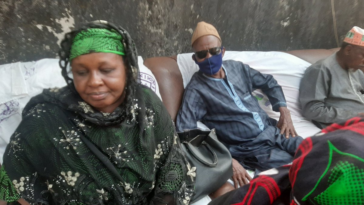 barry_sao's tweet photo. Comme je vous ai annoncé dans ma récente publication 
La délégation fédérale ufdg Dubereka 1 conduite par Mr Amadou malien Diallo est chaleureusement accueille aujourd'hui à Fofomere 
Nous remercions félicitations et encourageons vivement les militants de L'UFDG de Fofomere. https://t.co/N2VTIlMzhI
