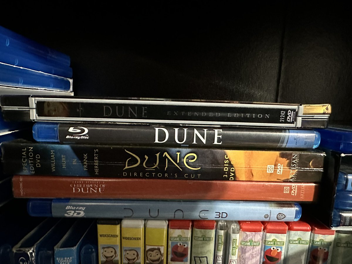 vgumkowski's tweet image. For those that don’t know, I’m an avid lover of science fiction and the Dune stories. I’ve been waiting to see this for a long time…